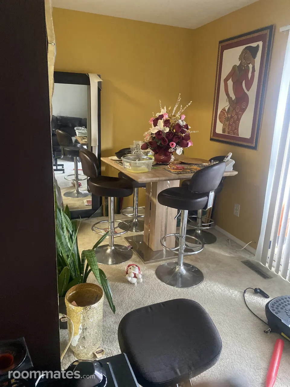 Profile photo 3 of 10