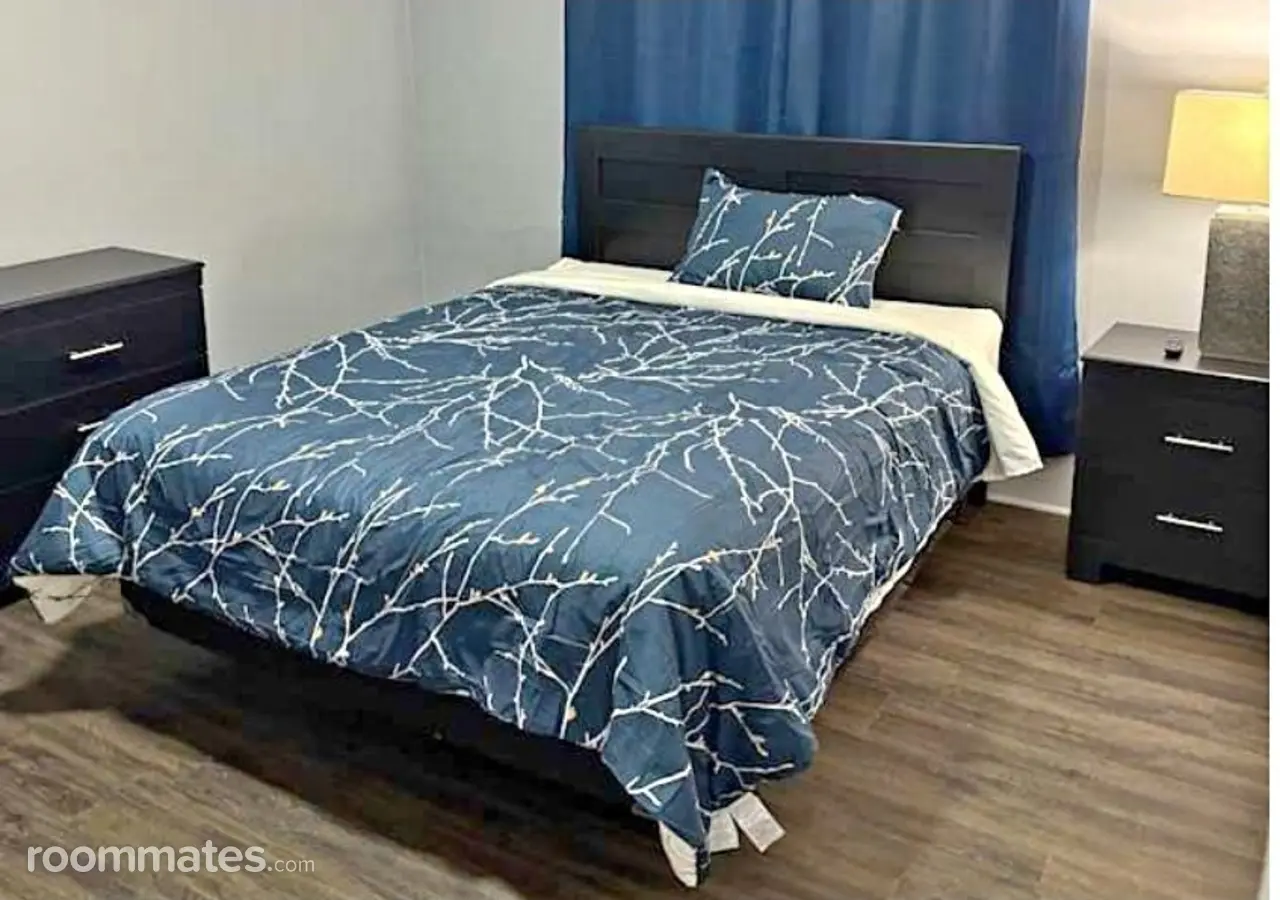 Profile photo 5 of 5