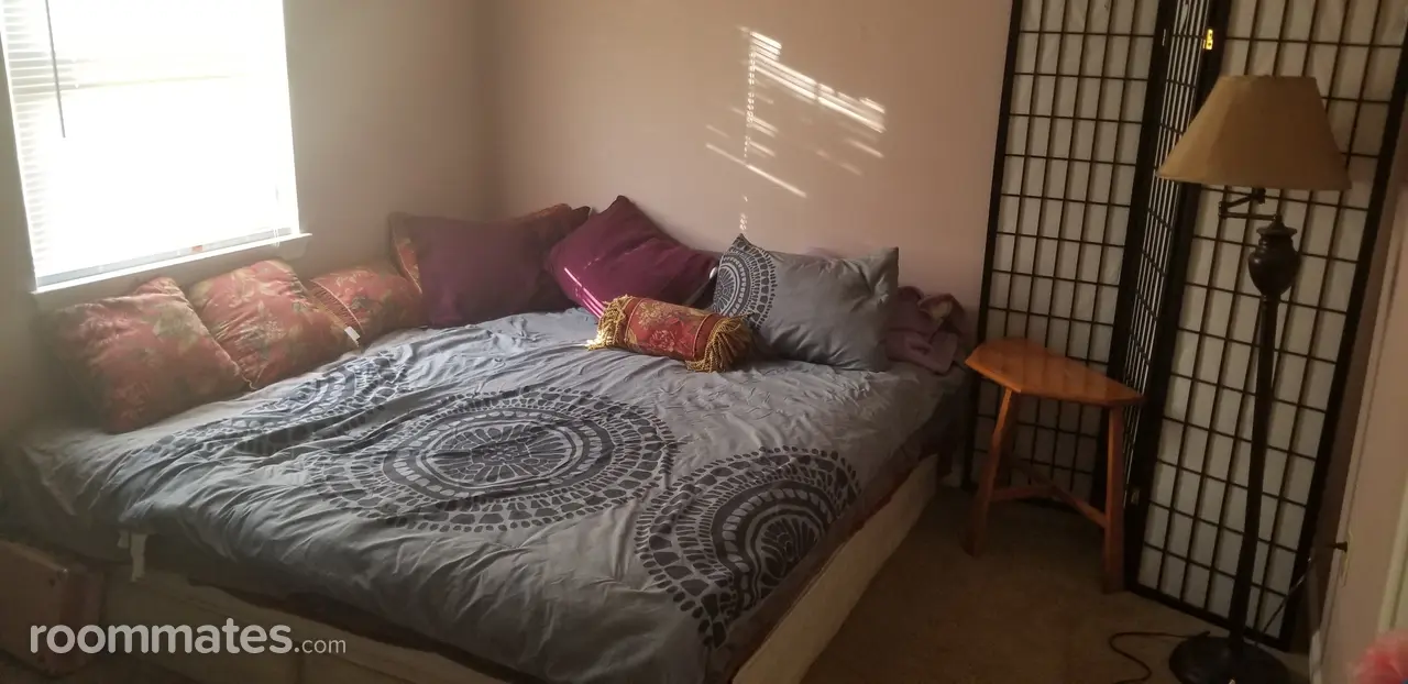 Profile photo 3 of 13