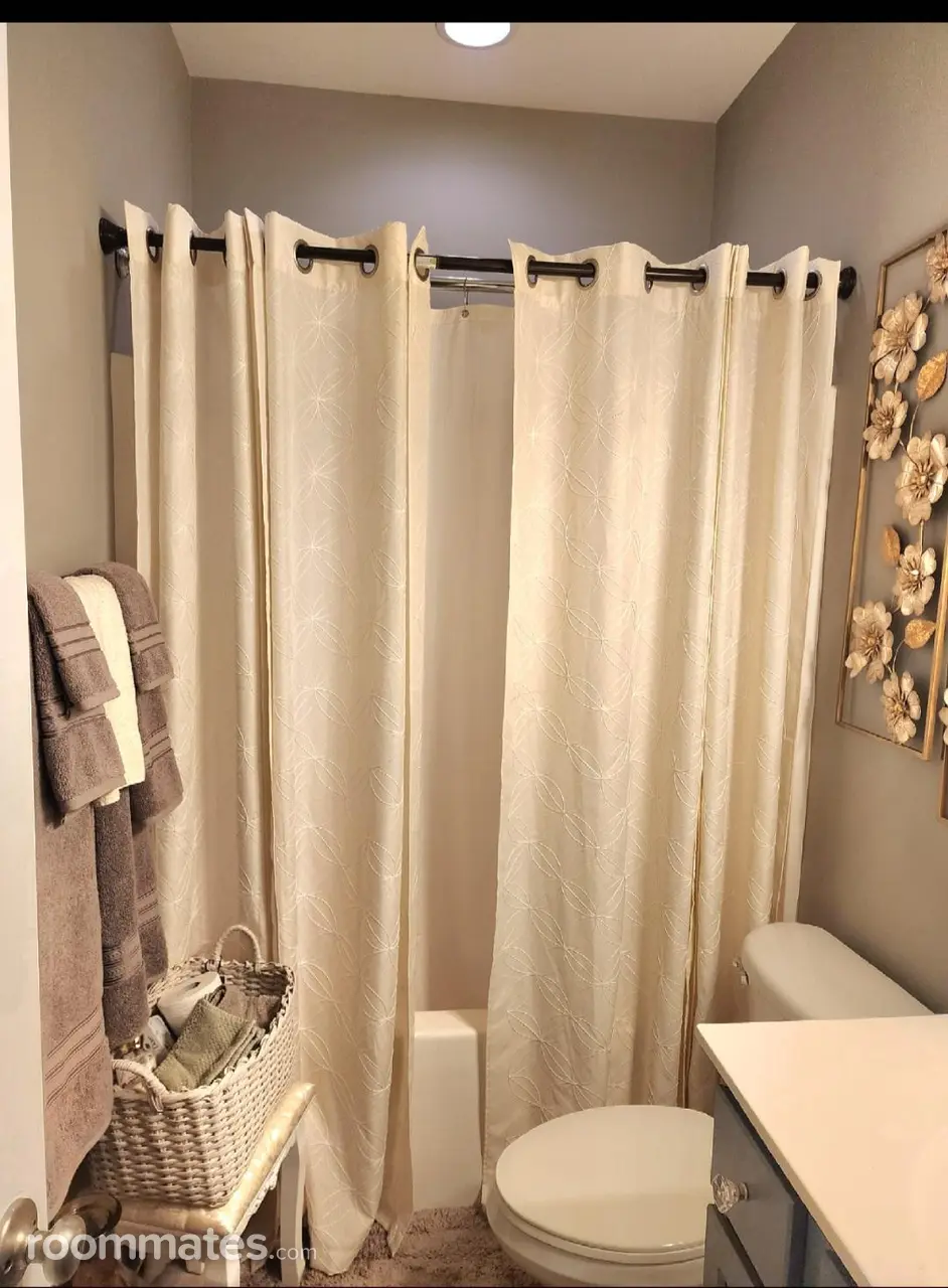 Profile photo 2 of 4