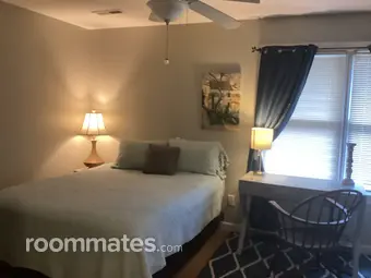 Room for rent in Wilmington, NC $900, townhouse