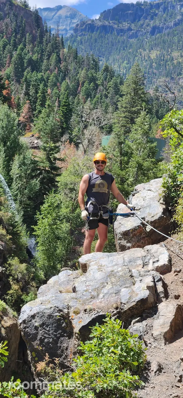 Profile photo 11 of 18