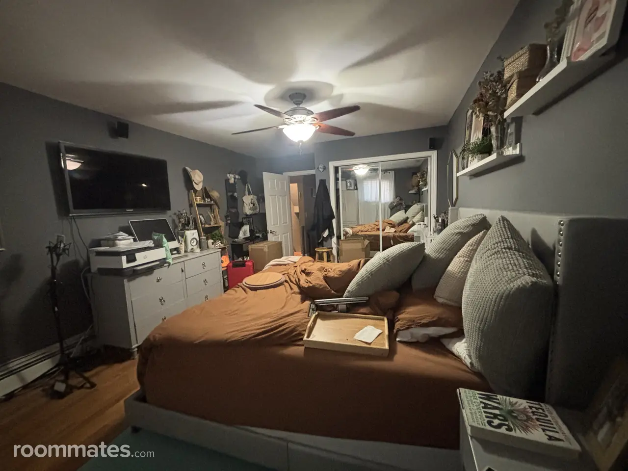 Profile photo 7 of 9