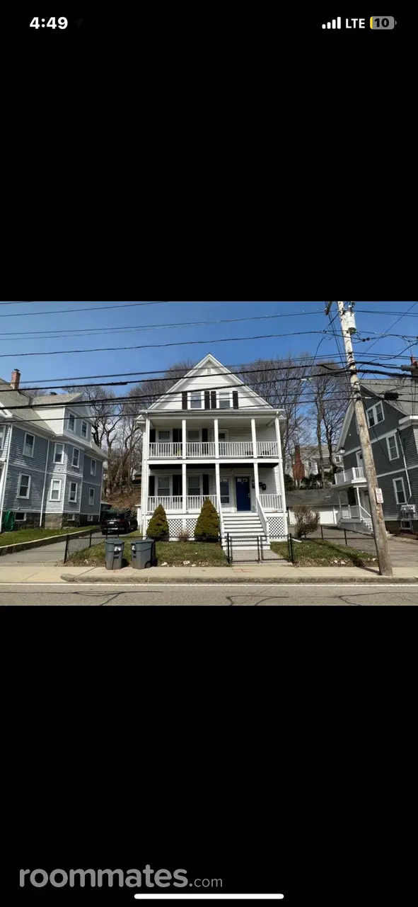 Profile photo 6 of 10