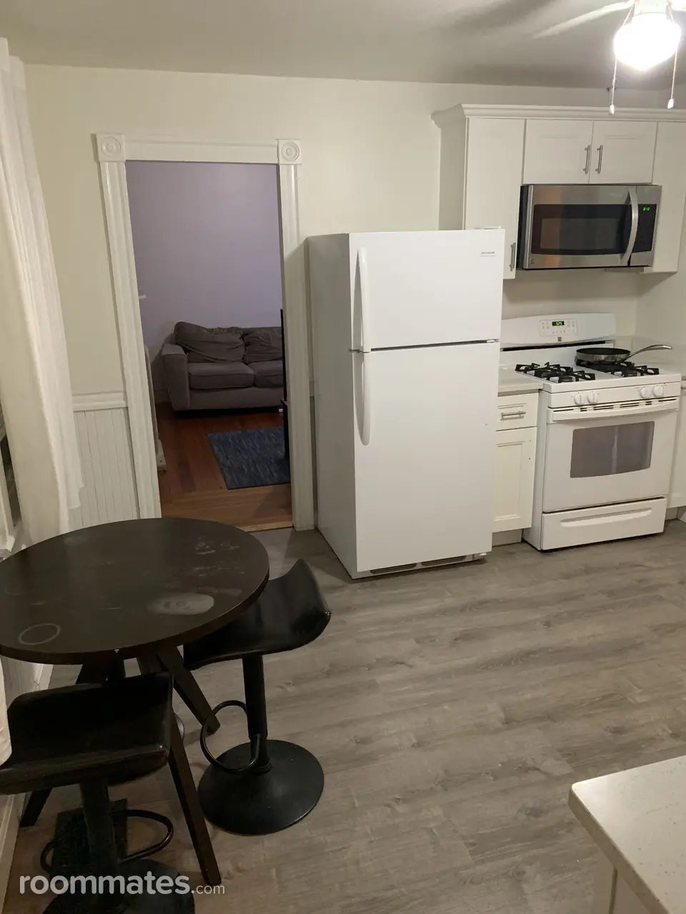 Profile photo 4 of 10