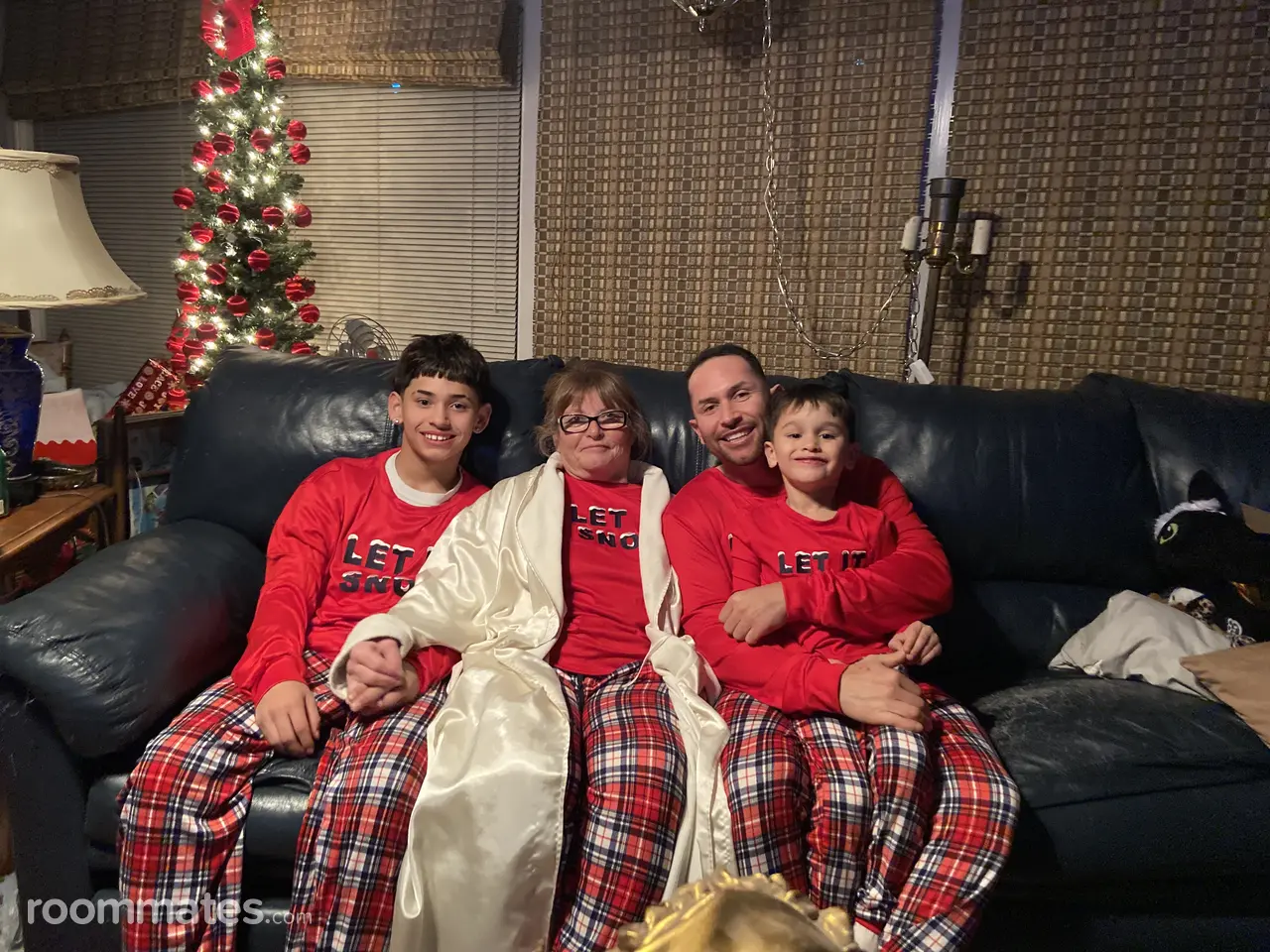 Profile photo 7 of 7