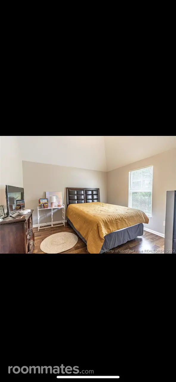 Profile photo 6 of 7