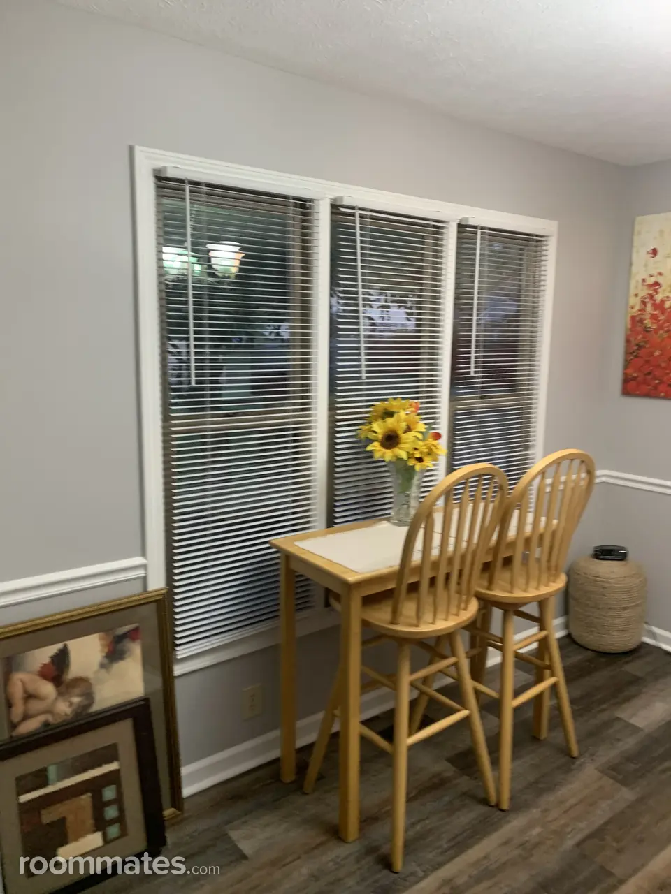 Profile photo 4 of 10