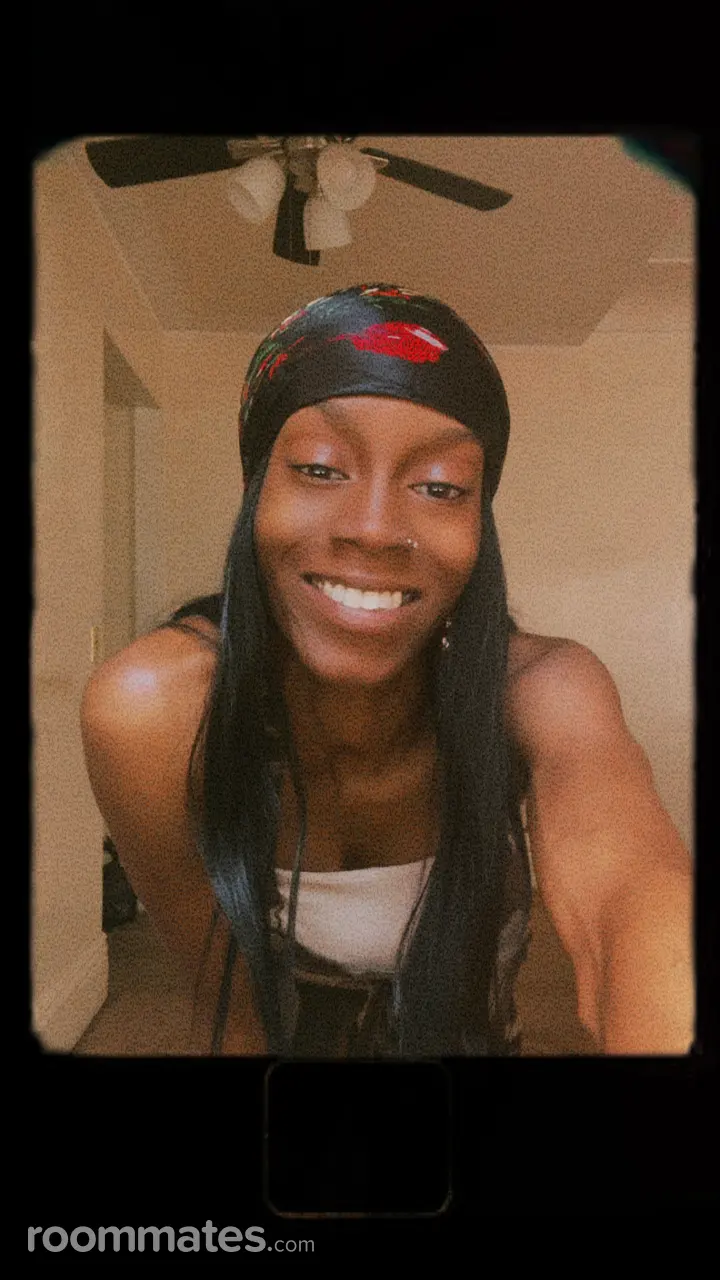 Profile photo 6 of 6