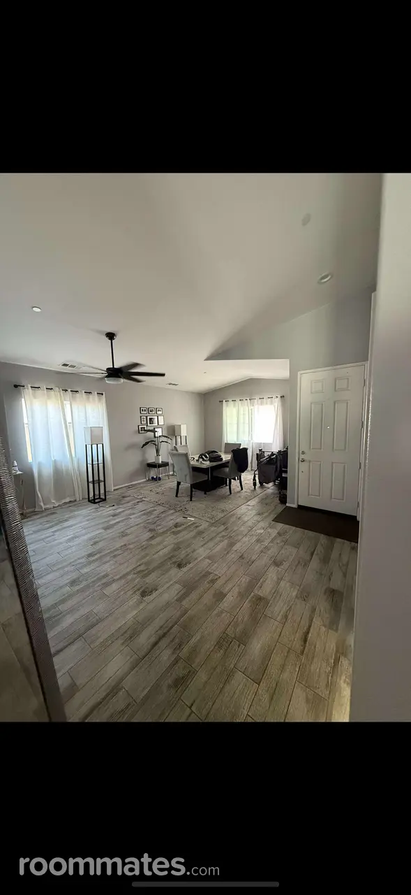 Profile photo 2 of 6