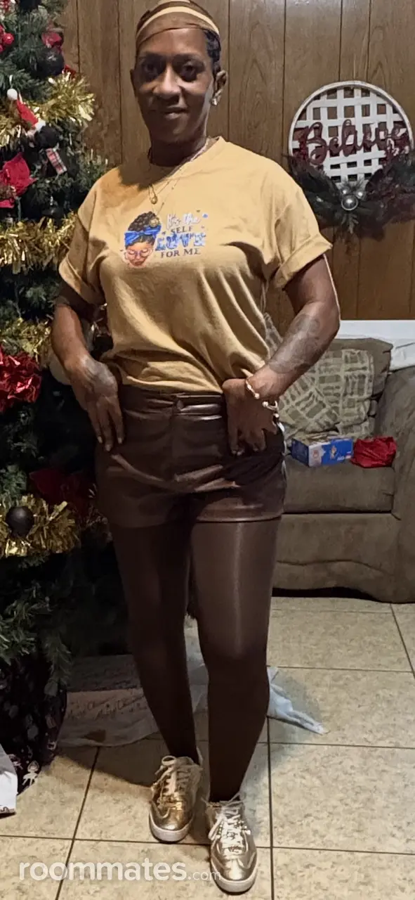 Profile photo 2 of 10