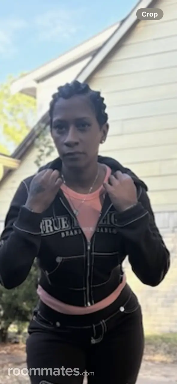 Profile photo 9 of 10