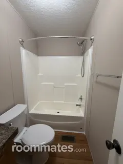 Room for rent in Auburn, AL $1200, house