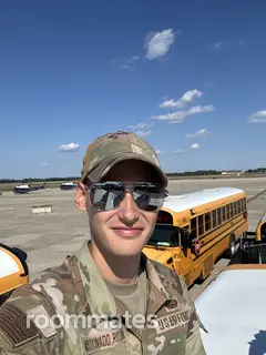 Roommate looking Andrews Air Force Base, MD, $1300