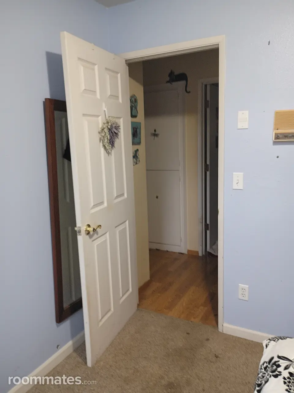 Profile photo 3 of 9