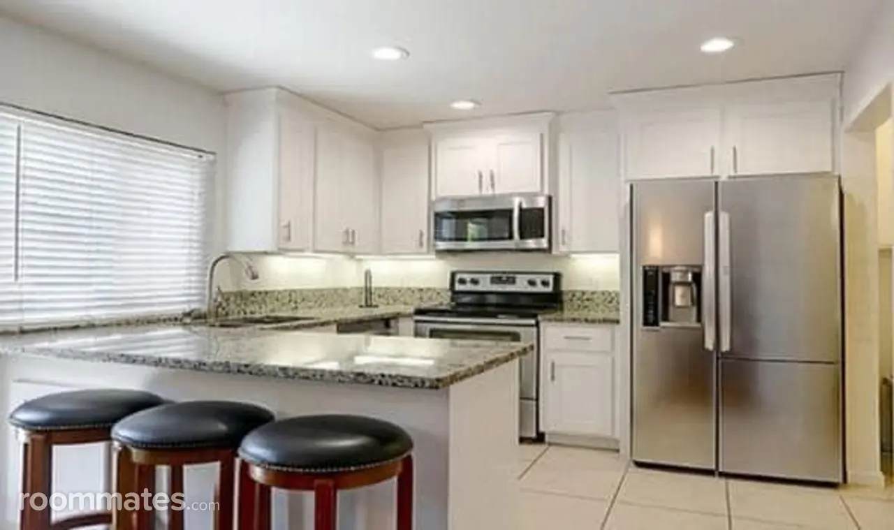 Profile photo 2 of 7