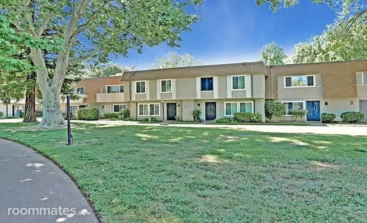 Profile photo 4 of 7