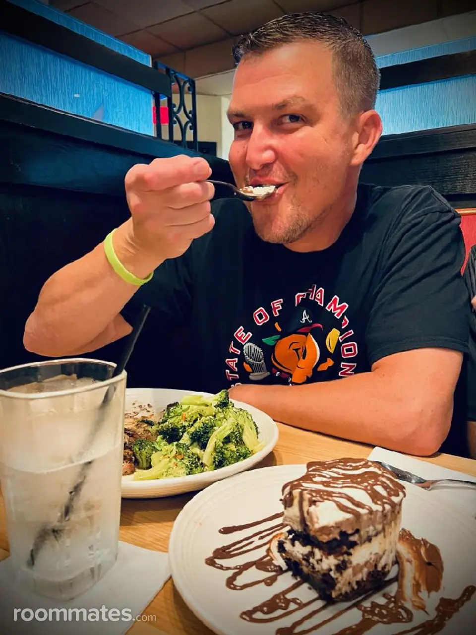 Profile photo 2 of 10