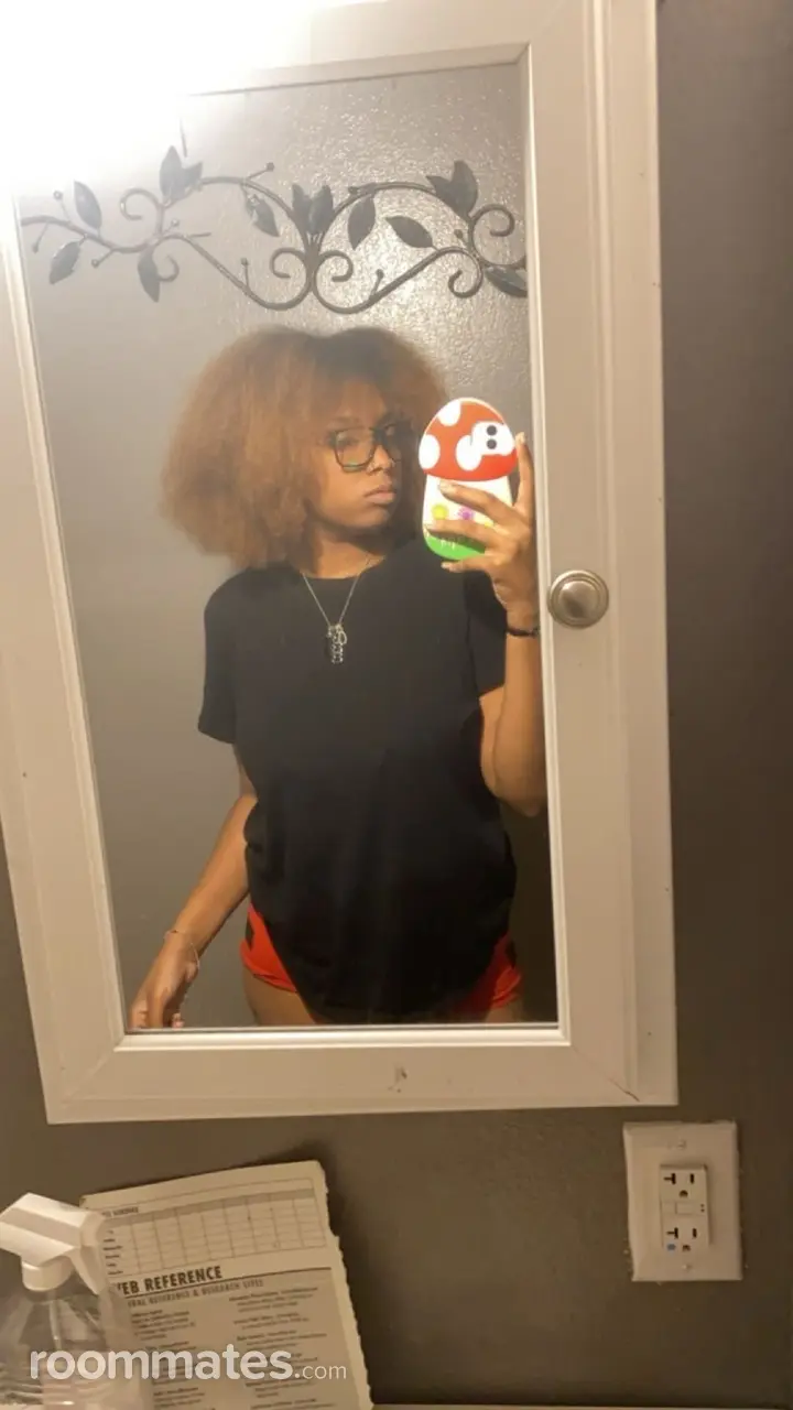 Profile photo 4 of 8