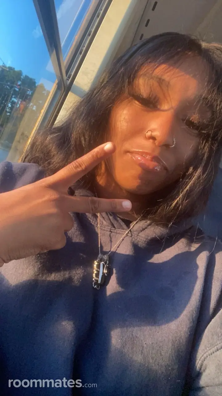 Profile photo 3 of 8