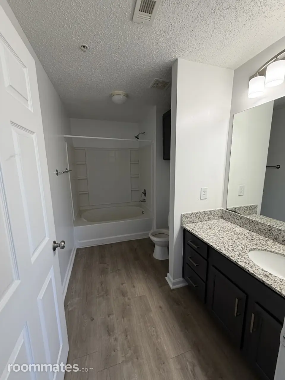 Profile photo 3 of 7