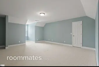 Room for rent in Greenville SC $900, house