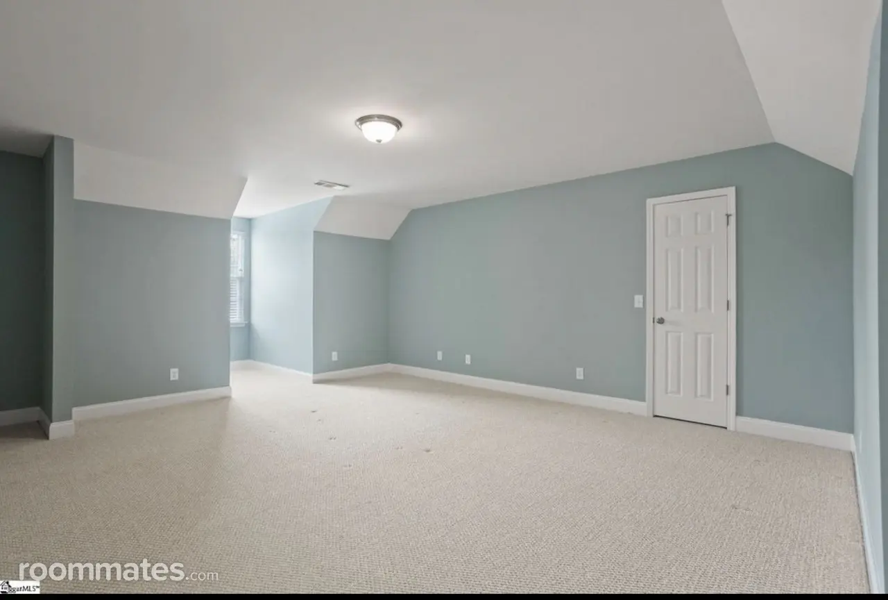 Profile photo 1 of 11