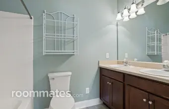 Room for rent in Greenville SC $900, house