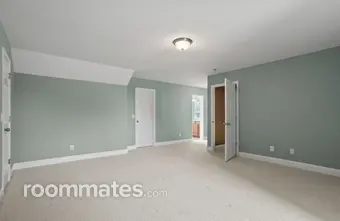 Room for rent in Greenville SC $900, house