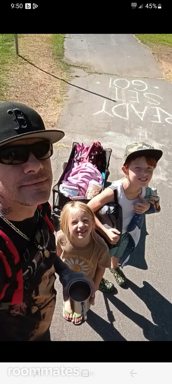 Profile photo 6 of 6