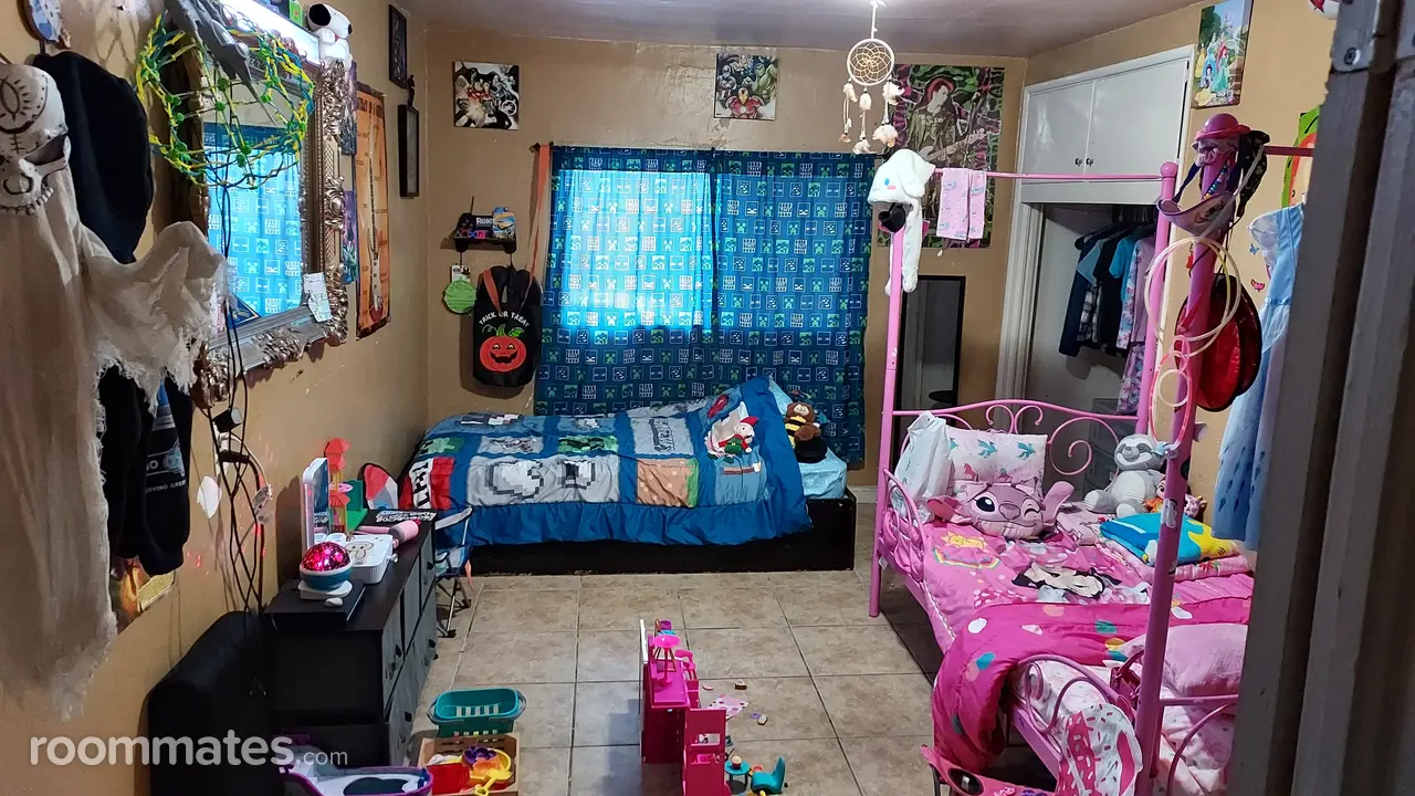 Profile photo 4 of 6