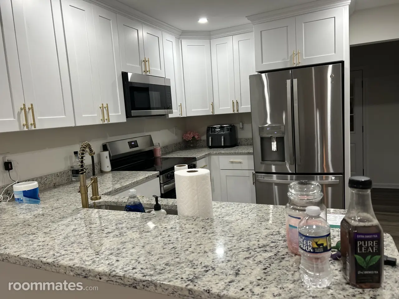 Profile photo 1 of 9