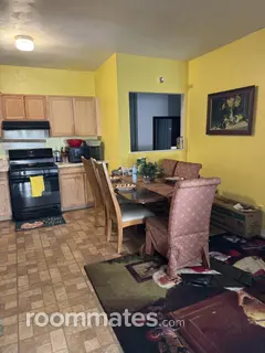 Room for rent in Portsmouth, VA $900, house