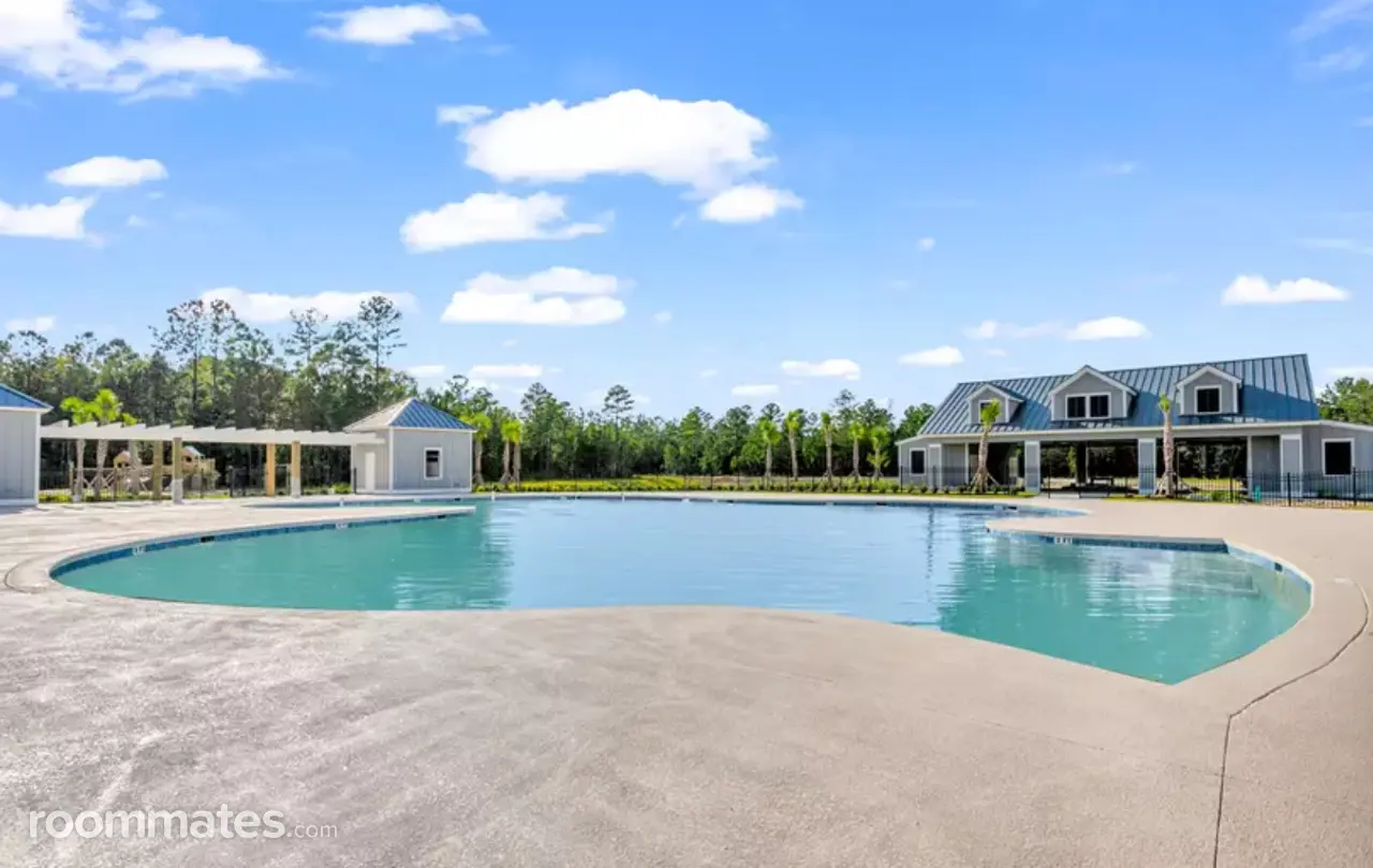 Profile photo 3 of 9