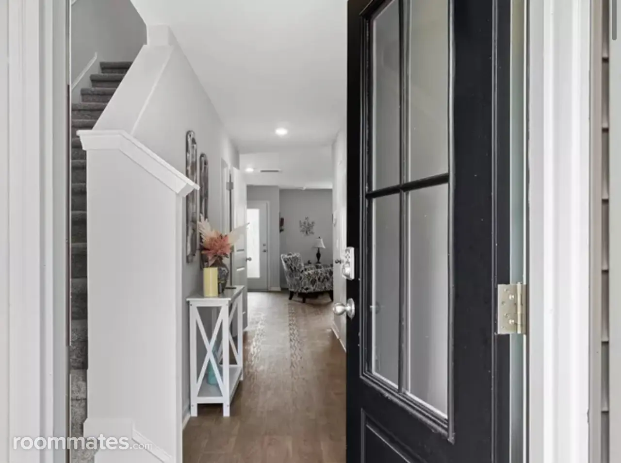 Profile photo 8 of 9