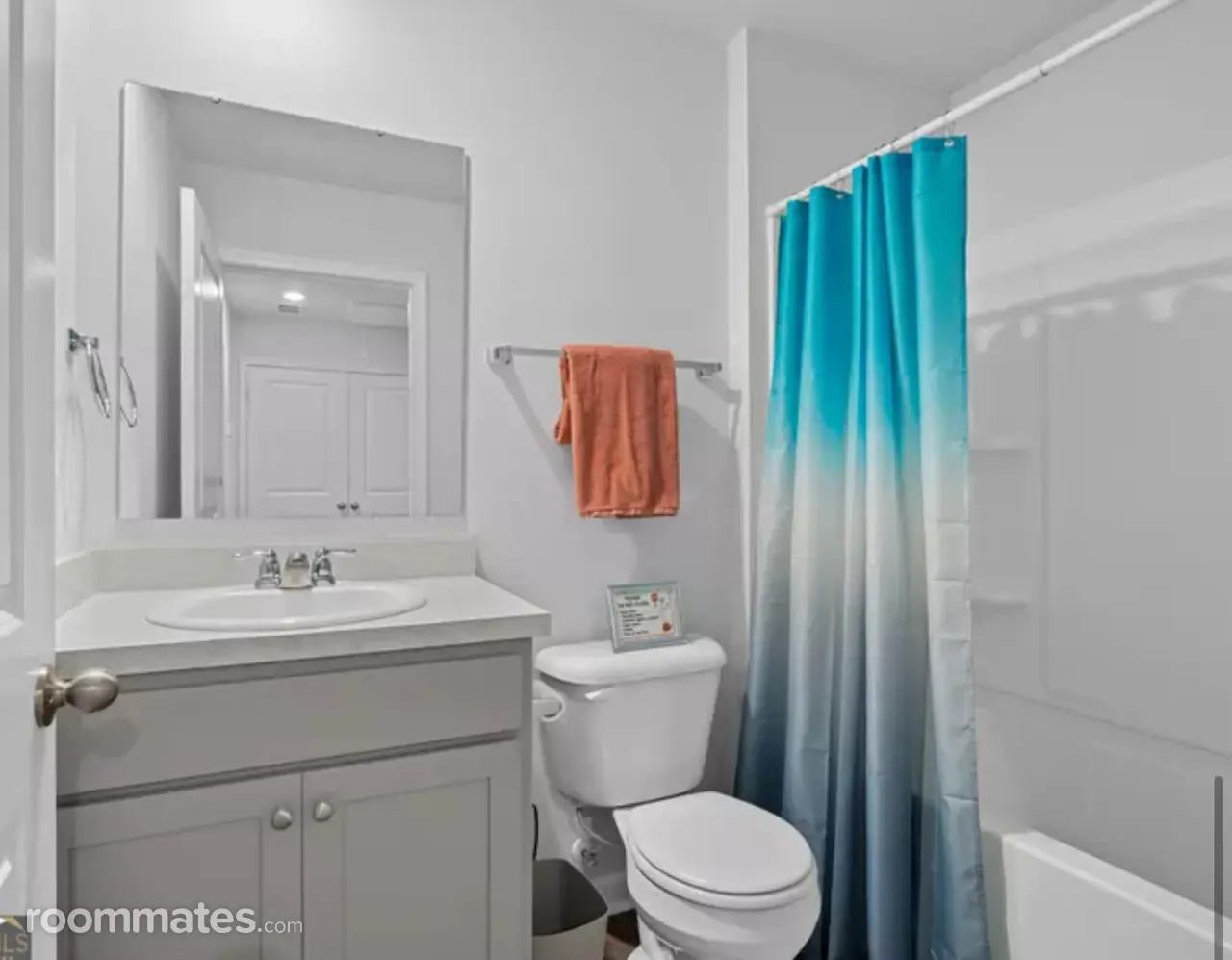 Profile photo 6 of 9