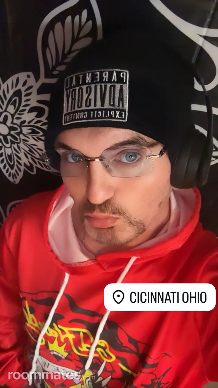 Profile photo 1 of 5