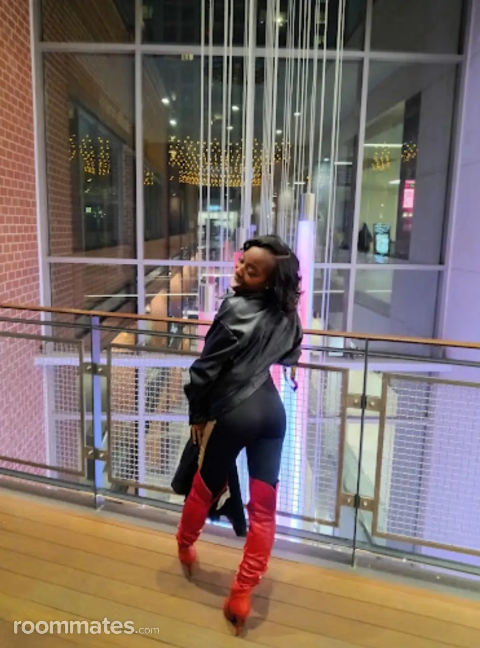 Profile photo 6 of 6