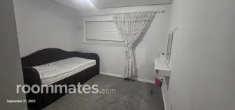 Room for rent in Dearborn Heights, MI $650, house