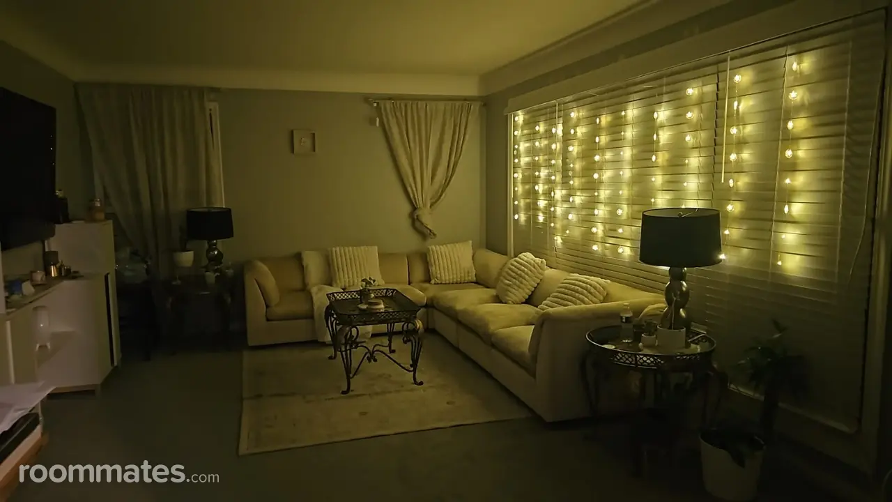 Profile photo 1 of 4