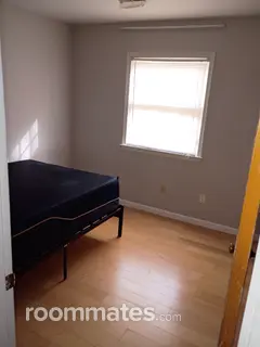 Room for rent in Williamsburg, VA $900, house