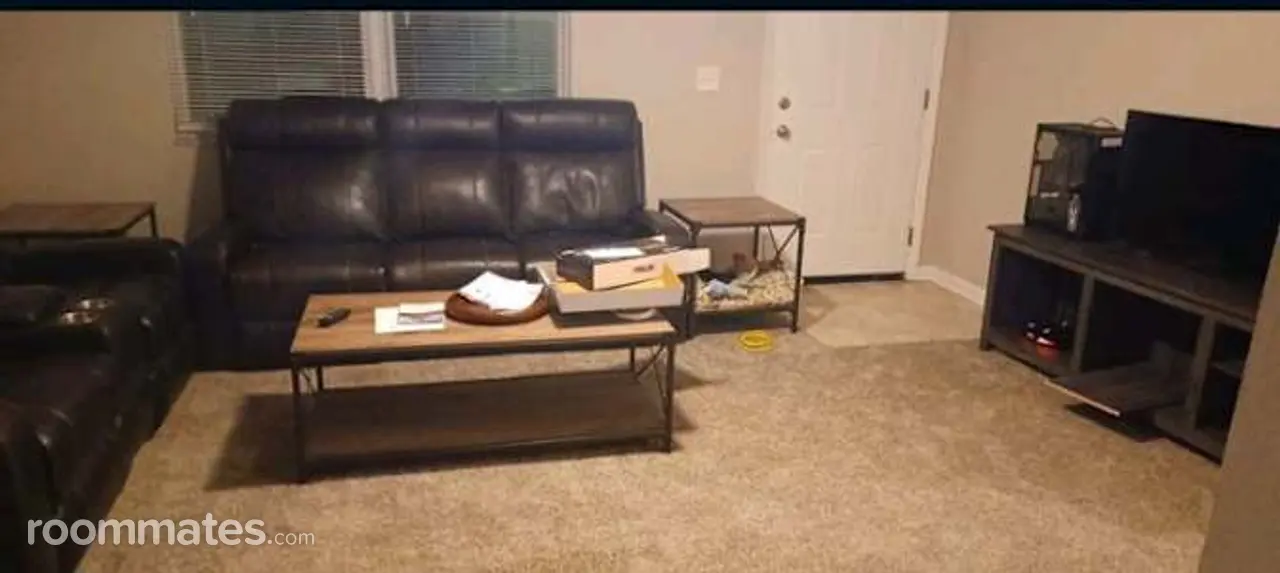 Profile photo 3 of 7