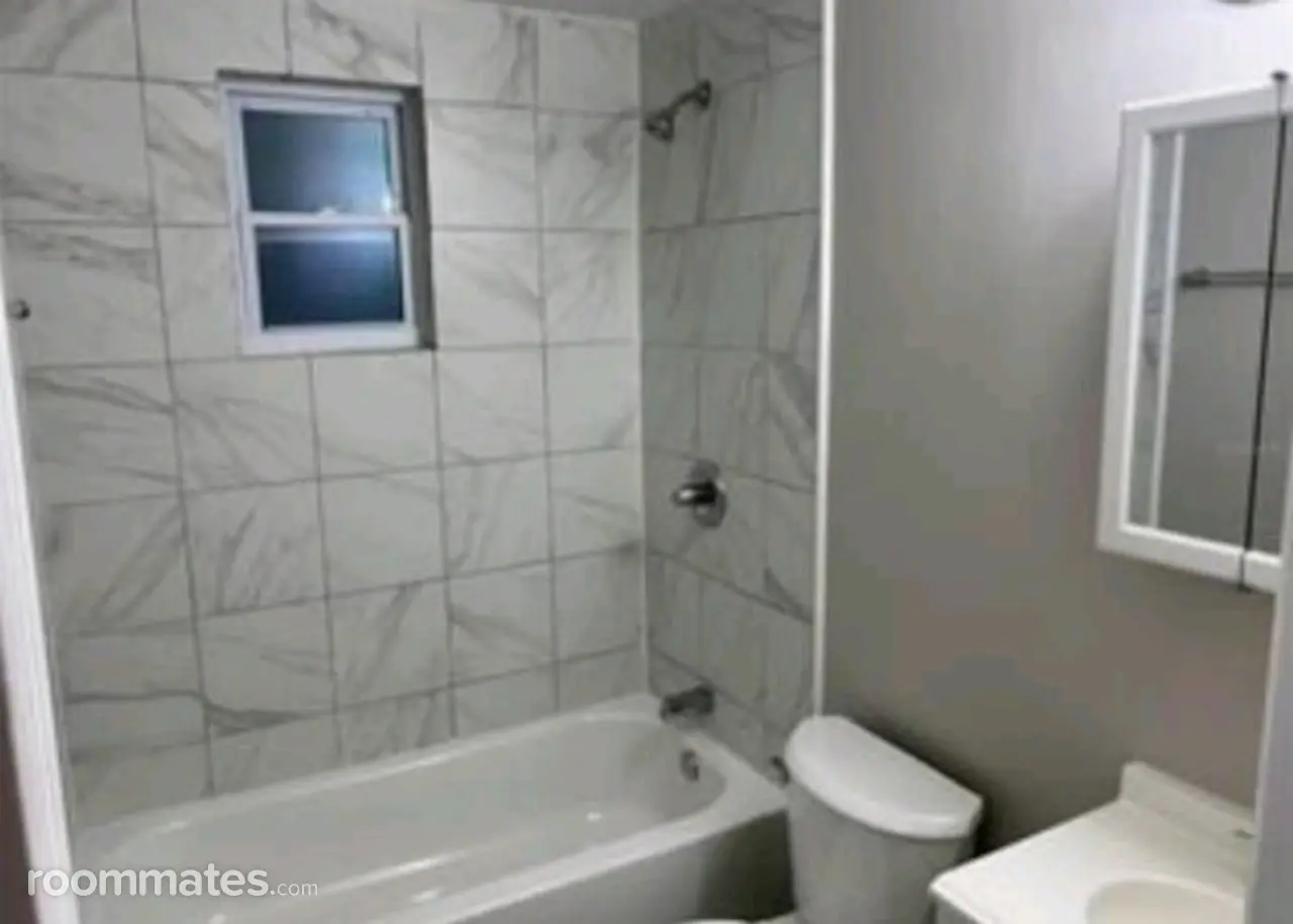 Profile photo 3 of 5