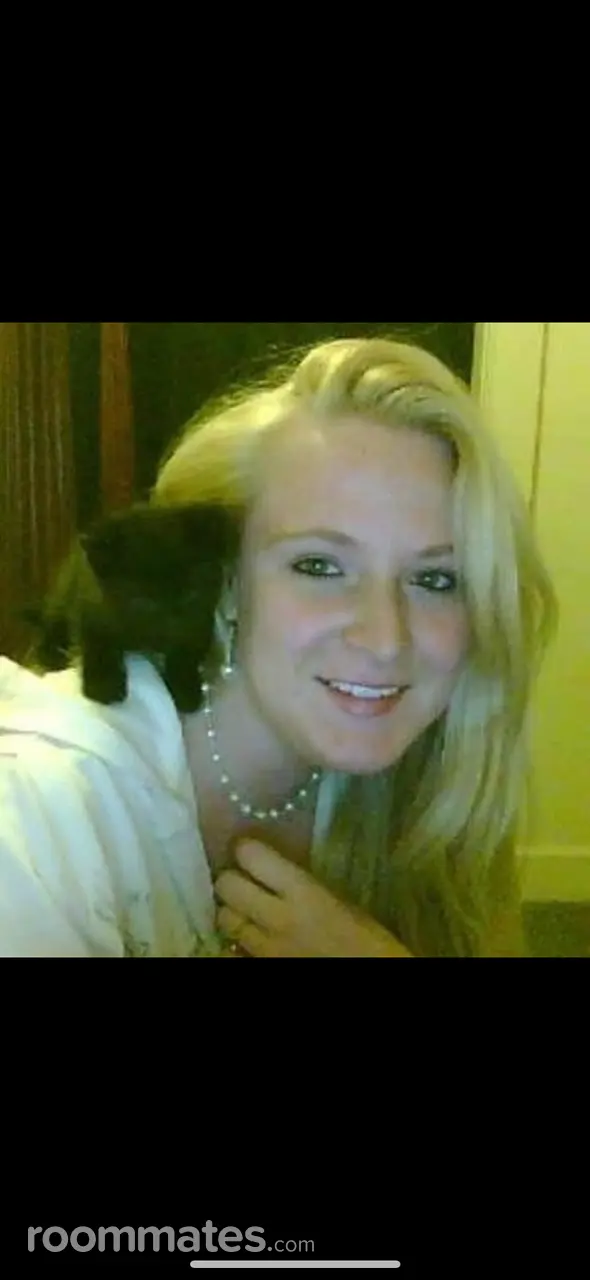 Profile photo 4 of 10