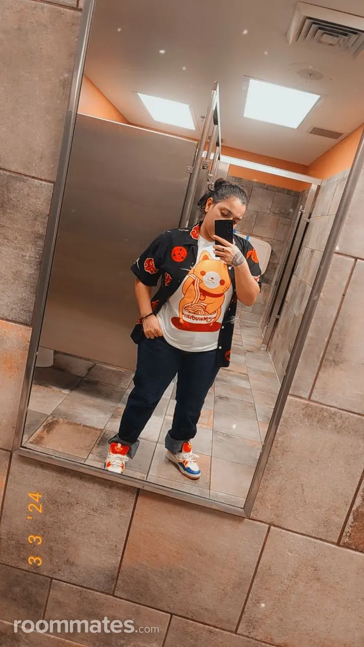 Profile photo 7 of 10