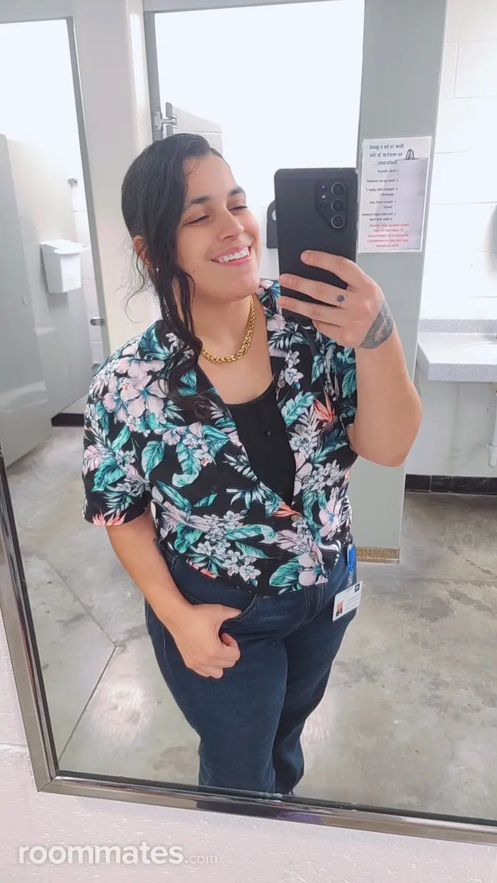 Profile photo 9 of 10