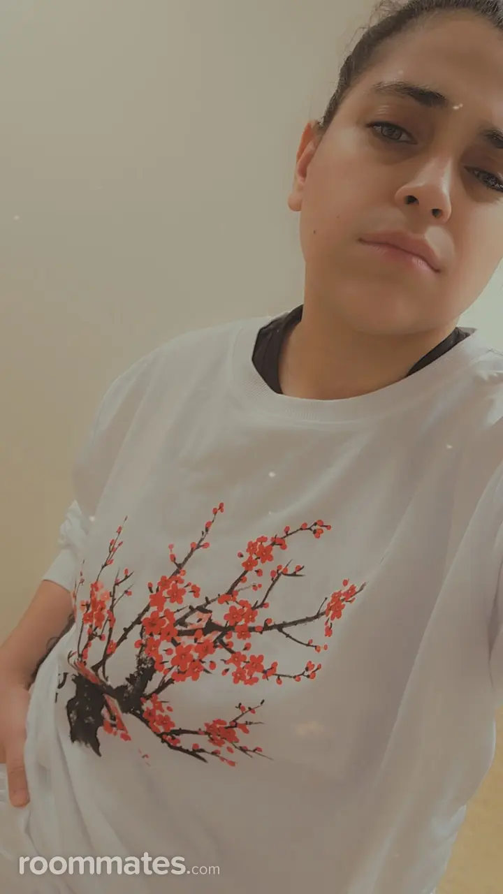 Profile photo 3 of 10