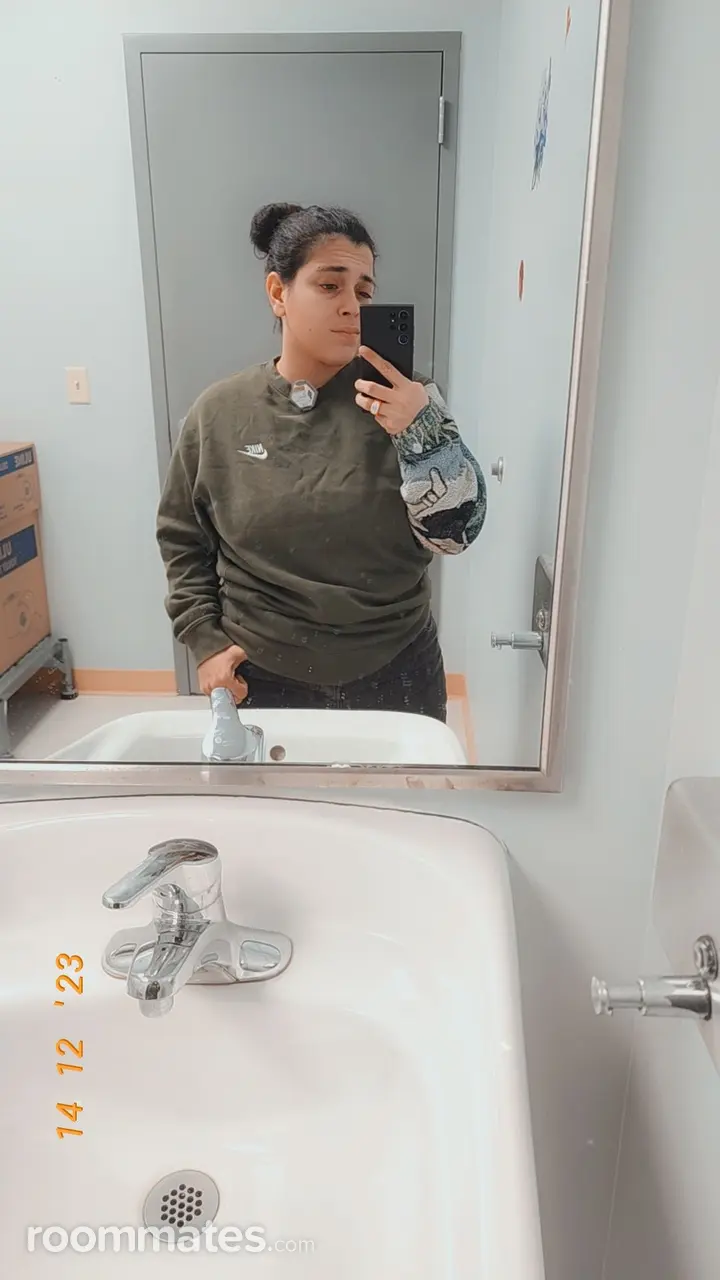 Profile photo 6 of 10