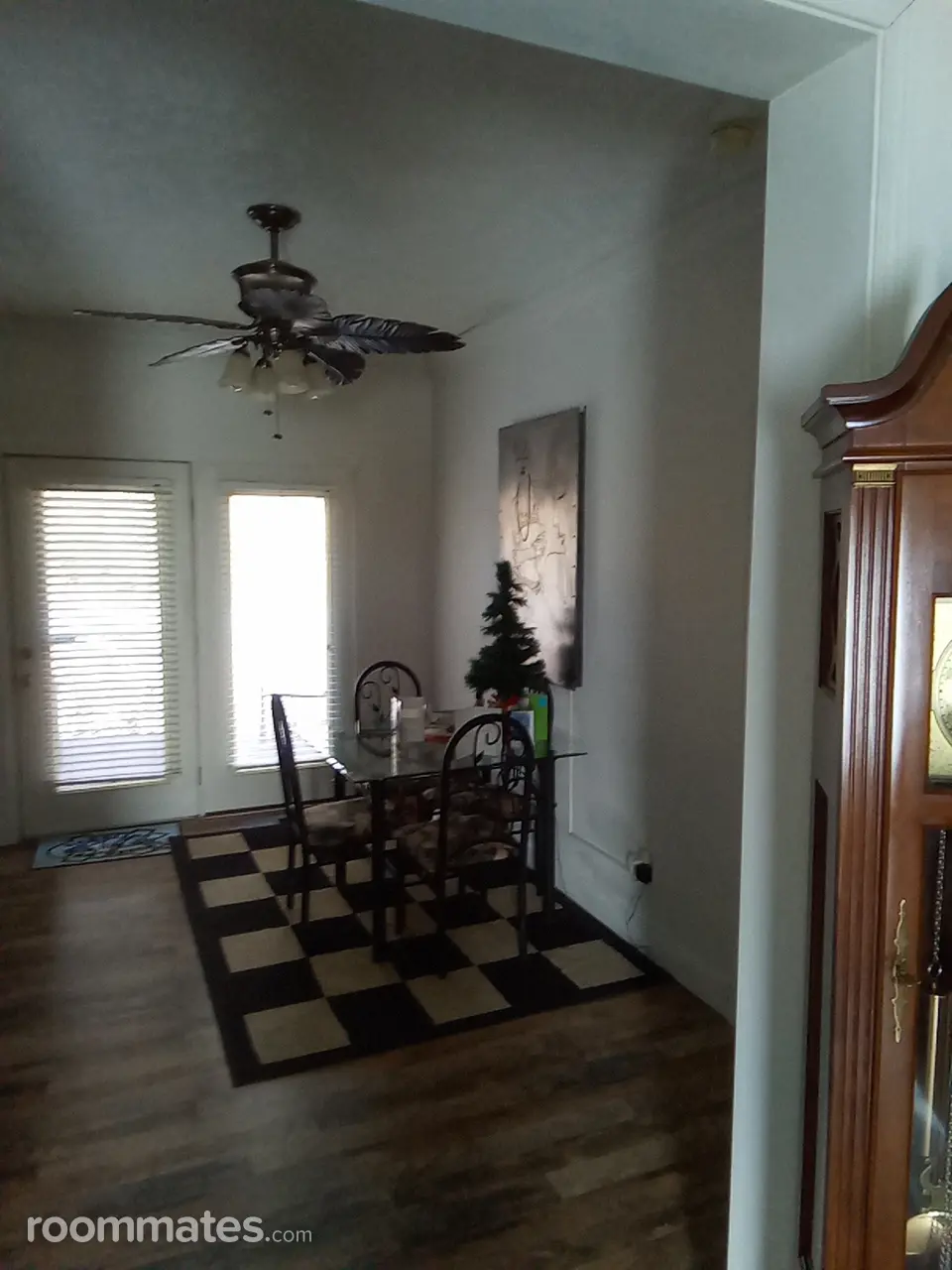 Profile photo 4 of 8