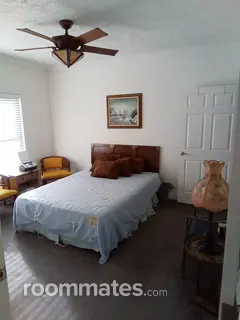 Room for rent in Asheville, NC $500, house